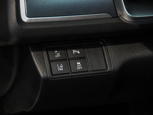 2016款220TURBO 自动尊耀版 中控区