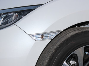 2016款220TURBO 自动豪华版 细节外观