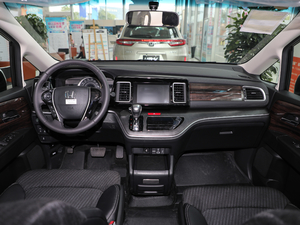 2016款2.4L 经典版 内饰全景