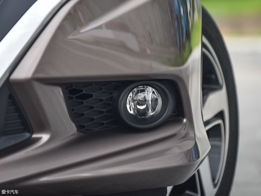 2017?c)?1.5L CVTL(fng)а