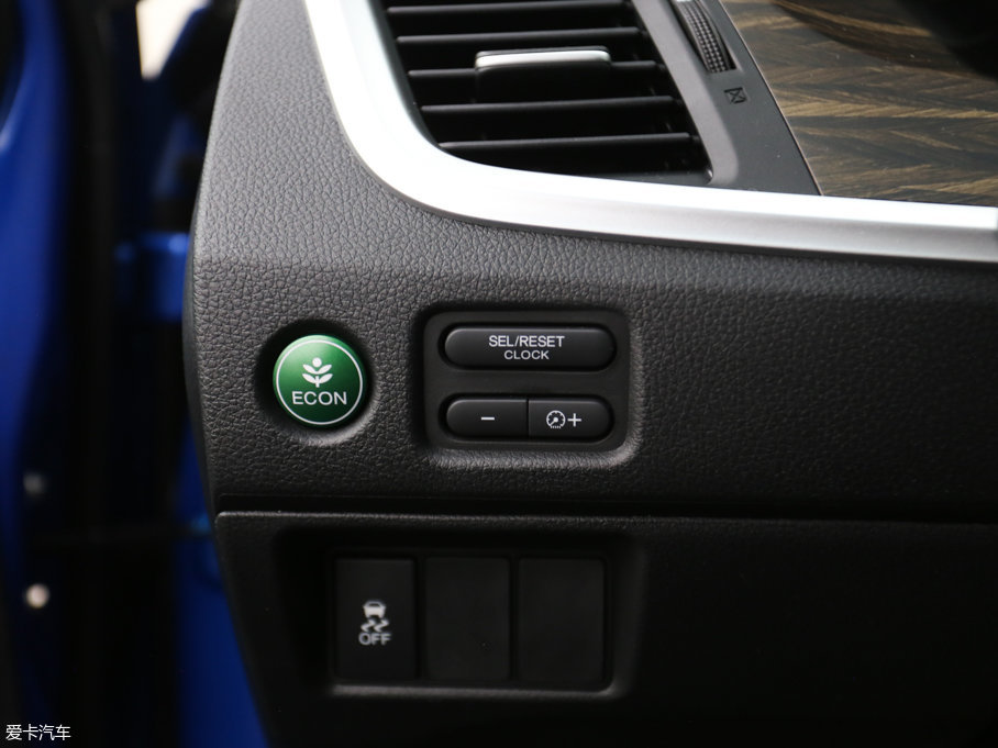 2017ܵ 210TURBO CVTA 5