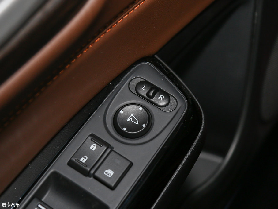 2017ܵ 210TURBO CVTA 6