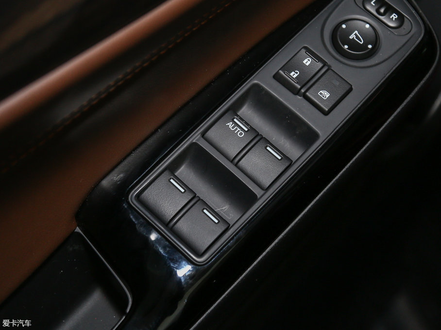 2017ܵ 210TURBO CVTA 6