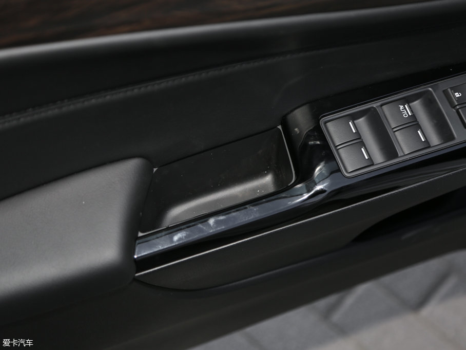 2017ܵ 210TURBO CVTA 5