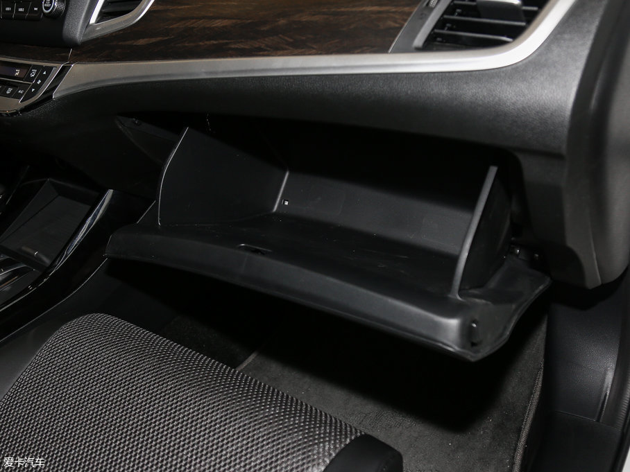 2017ܵ 210TURBO CVTLа 5