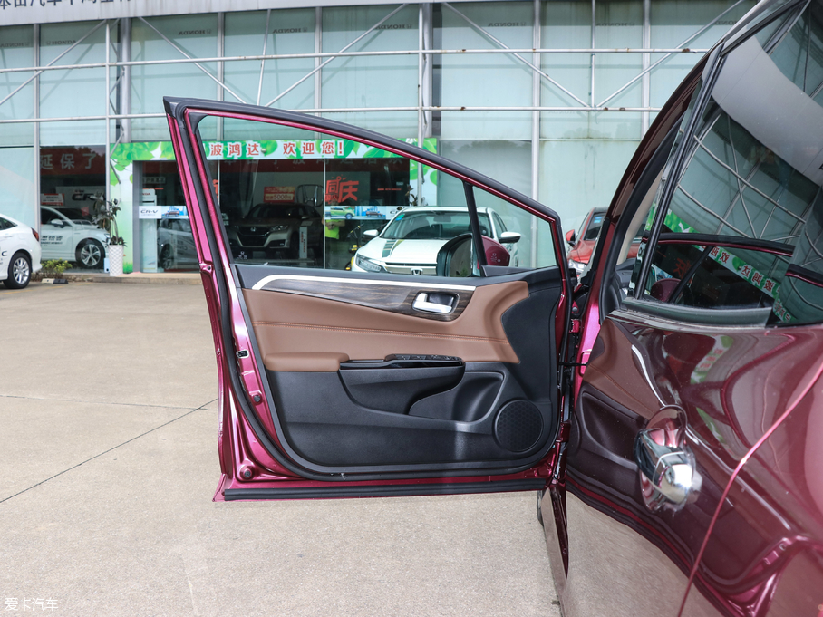 2017ܵ 210TURBO CVTA 5