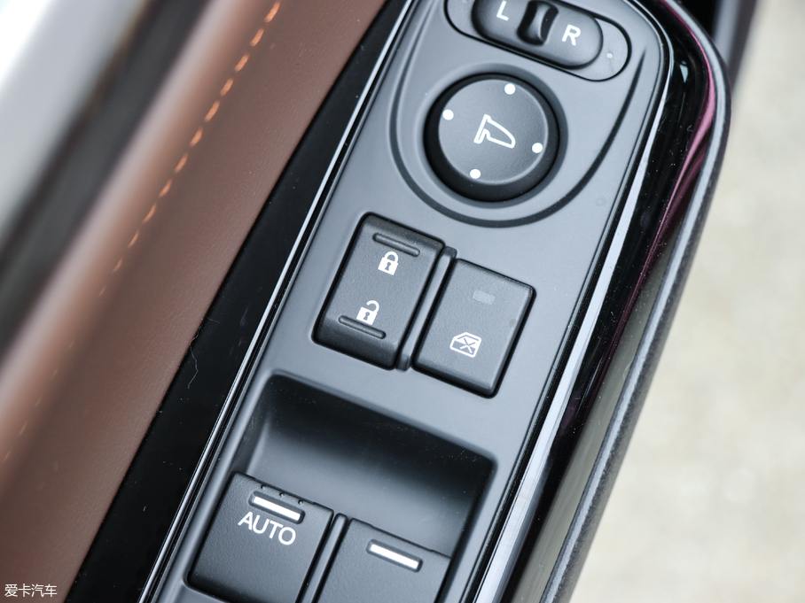 2017ܵ 210TURBO CVTA 5