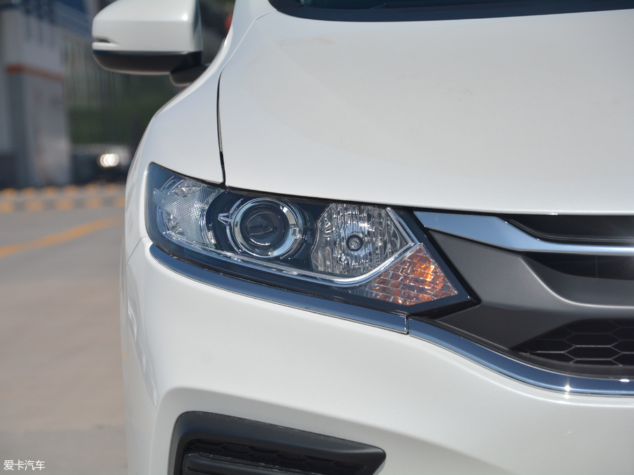 2017ܵ 1.8L Ԅ(dng)(jng) 5