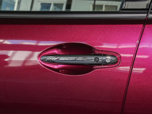 2017210TURBO CVTA 6 {T