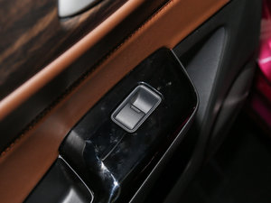 2017210TURBO CVTA 6 g