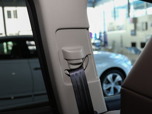 2017210TURBO CVTA 6 g