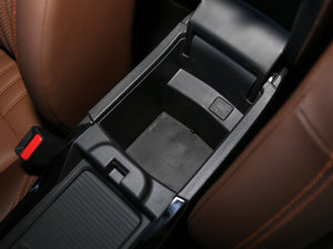 2017210TURBO CVTA 6 g