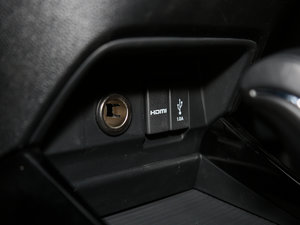 2017210TURBO CVTA 6 g