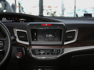 2017210TURBO CVTA 6 {L