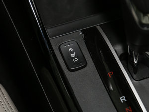 2017210TURBO CVTA 5 g