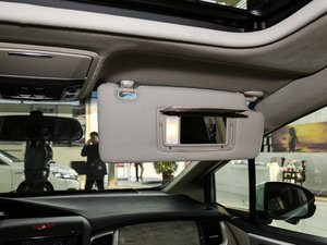 2017210TURBO CVTA 5 g