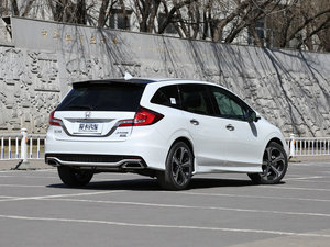 2017210TURBO CVTA 5 w^