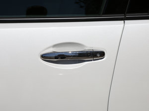 2017210TURBO CVTA 5 {T