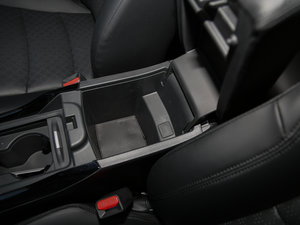 2017210TURBO CVTA 5 g