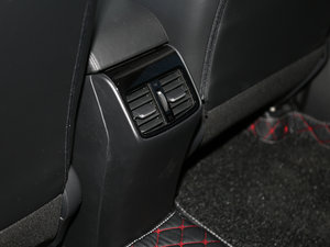 2017210TURBO CVTA 5 g