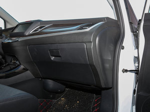 2017210TURBO CVTA 5 g