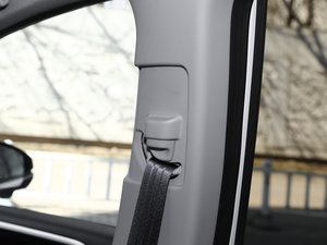 2017210TURBO CVTA 5 g