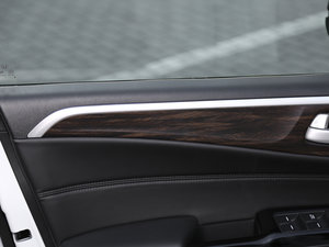 2017210TURBO CVTA 5 g