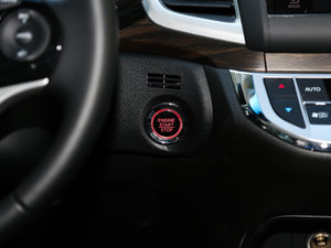 2017210TURBO CVTA 5 п؅^