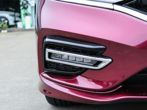 2017210TURBO CVTA 5 ^