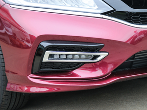 2017210TURBO CVTA 5 ^