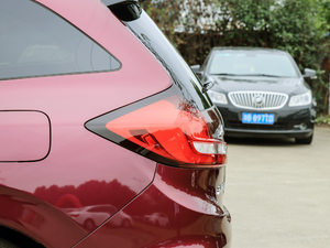 2017210TURBO CVTA 5 ^