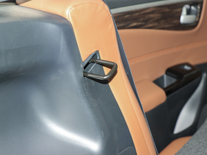 2017210TURBO CVTA 5 g