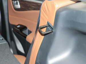 2017210TURBO CVTA 5 g