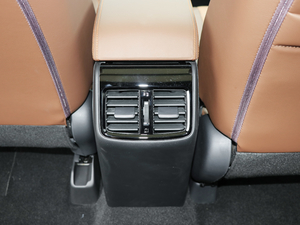 2017210TURBO CVTA 5 g