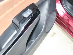 2017210TURBO CVTA 5 g