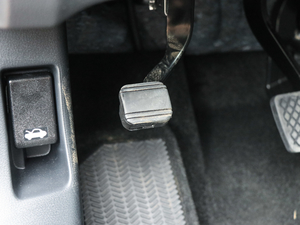 2017210TURBO CVTA 5 g