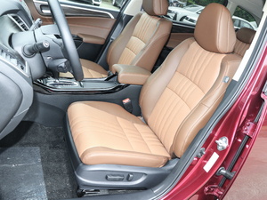 2017210TURBO CVTA 5 {