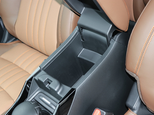 2017210TURBO CVTA 5 g