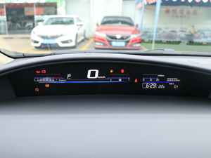 2017210TURBO CVTA 5 п؅^