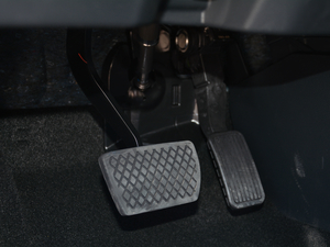 20171.8L Ԅ(dng)(jng) 5 п؅^(q)