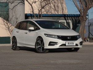 2017210TURBO CVTA 6 w^