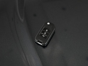 2017款180TURBO 自动舒适版 车钥匙
