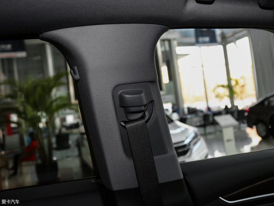 2017UR-V 370TURBO  V