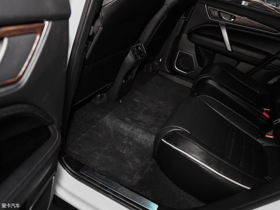 2017UR-V 370TURBO (q) (gu)V