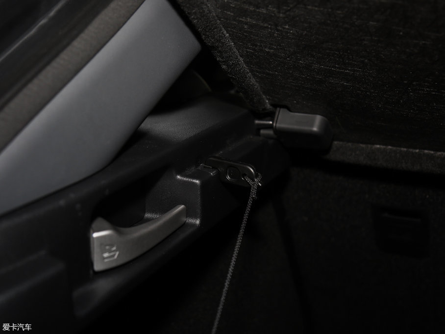 2017UR-V 370TURBO (q) V