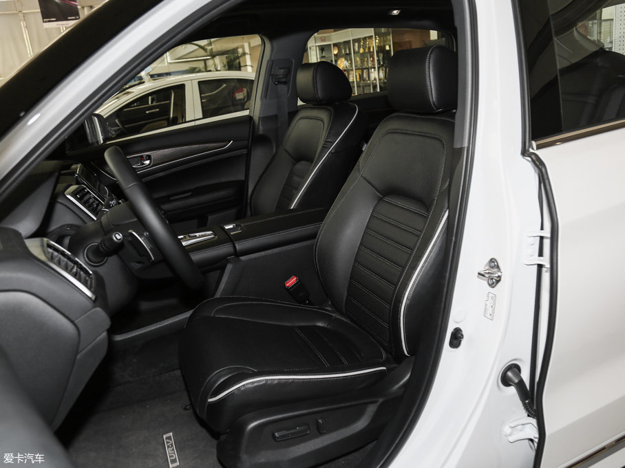 2017UR-V 370TURBO (q)F (gu)V