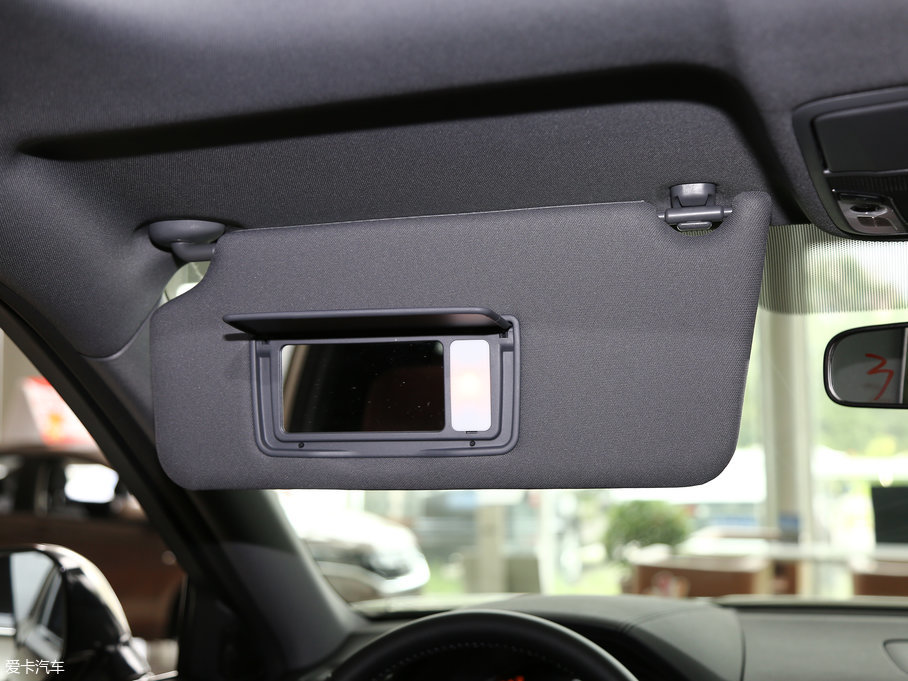 2017���UR-V 370TURBO ���(q��)���F�� ��(gu��)V