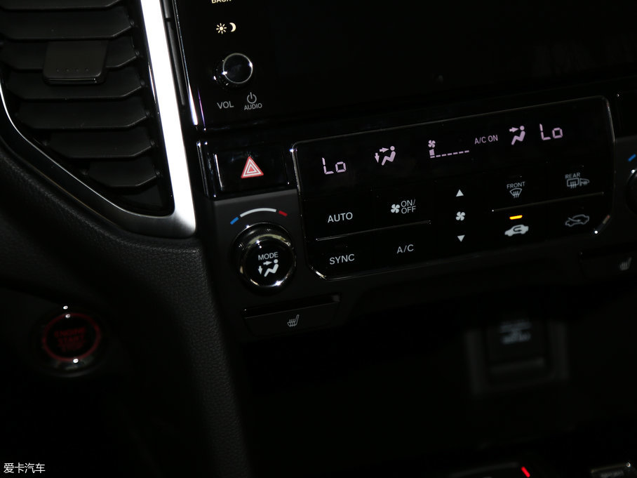 2017���UR-V 370TURBO ������F�� ��V