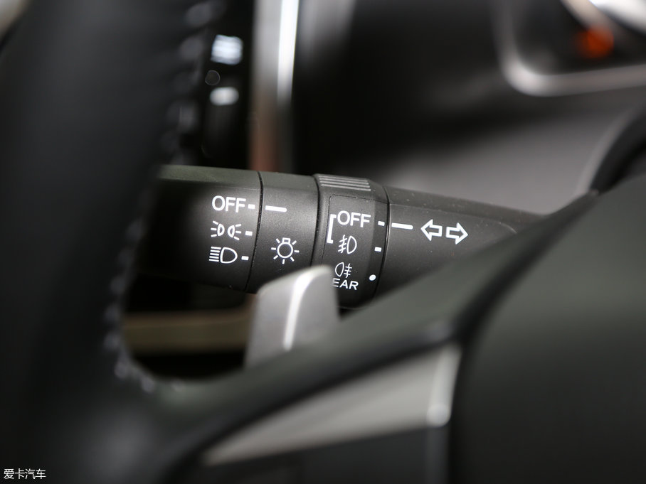 2017���UR-V 370TURBO ������F�� ��V