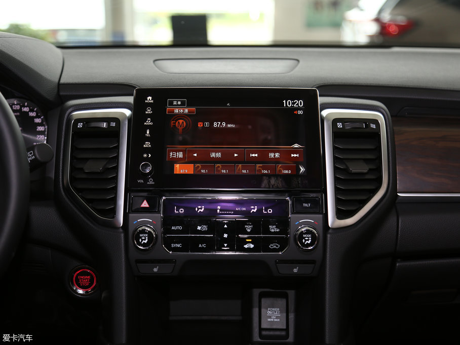 2017���UR-V 370TURBO ������F�� ��V